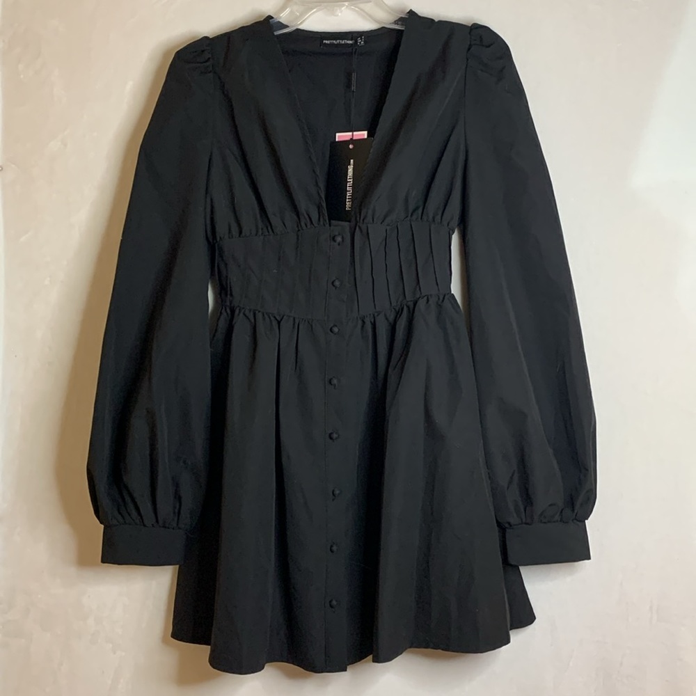 Pretty Little Thing Black Button Front Fitted Puff Sleeve Skater Dress Sz 2 NWT